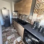 Apartman Avec Piscine. Agde