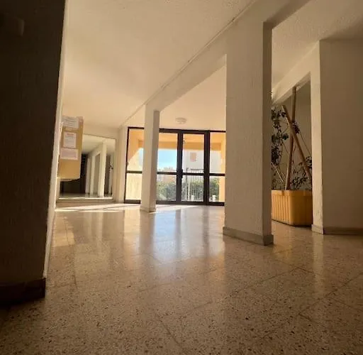 Appartement Avec Piscine. Agde