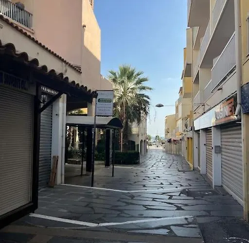 Appartement Avec Piscine. *